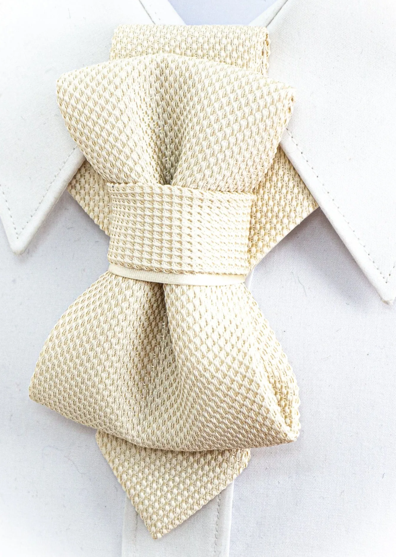 BOW TIE "PEARL"