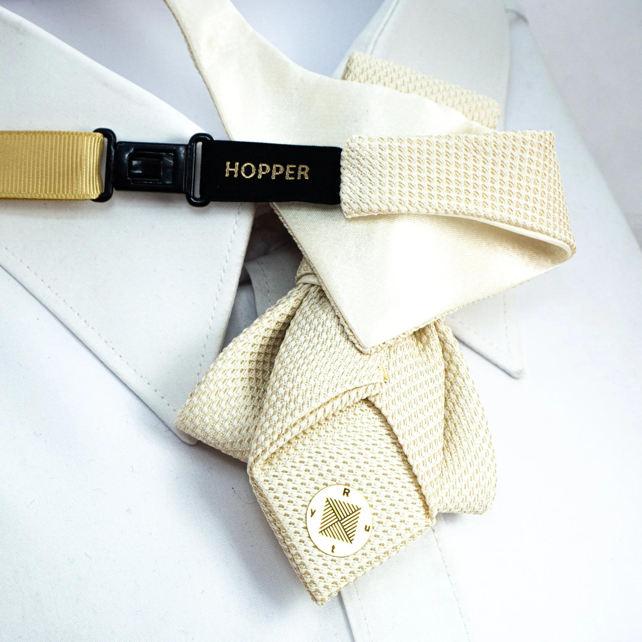 BOW TIE "PEARL"