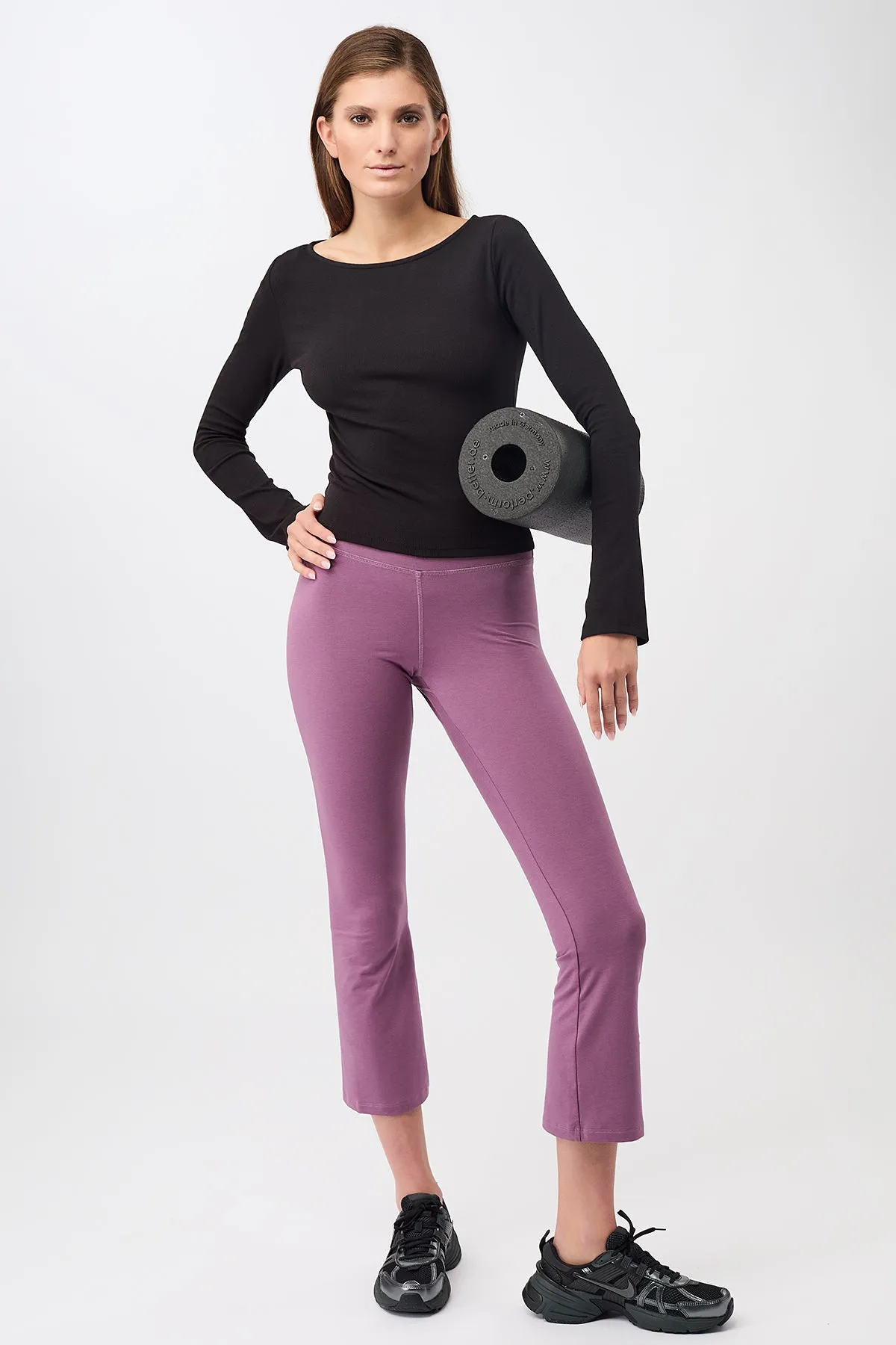 Cropped Flared Pants (Grape)