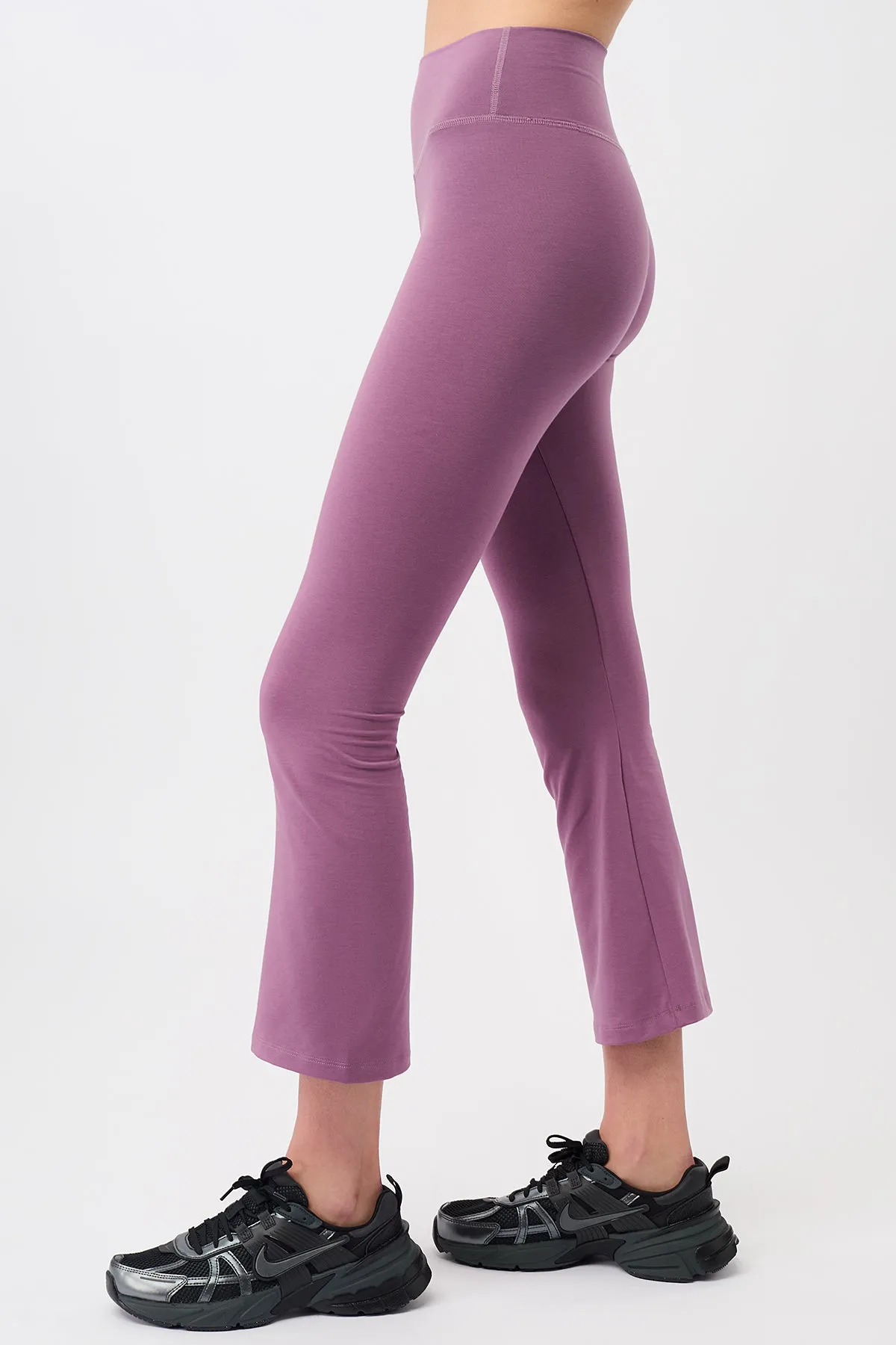 Cropped Flared Pants (Grape)