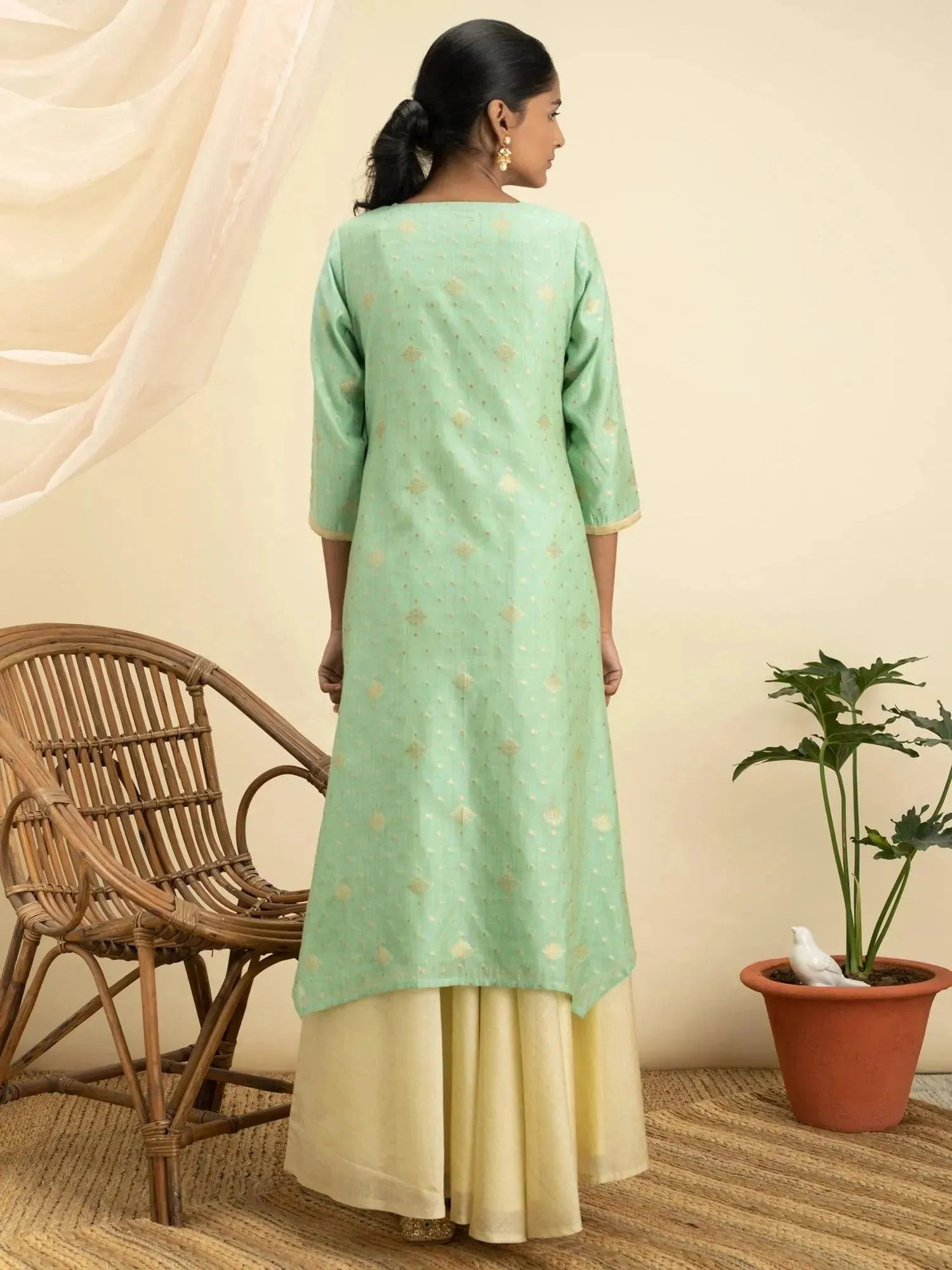 Green Self Design Silk A-Line Kurta With Skirt