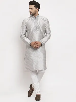 Men's Grey Yoke Design Solid Kurta With White Churidaar Pyjama - Benstoke