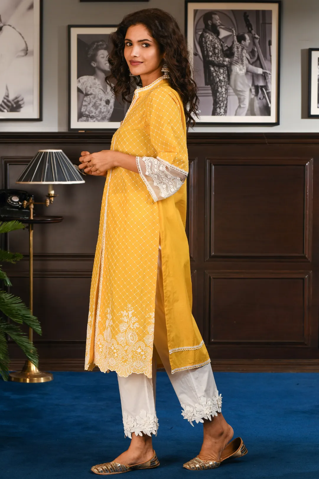 Mulmul Cotton Cayo Yellow Kurta With Hibiscus Pants