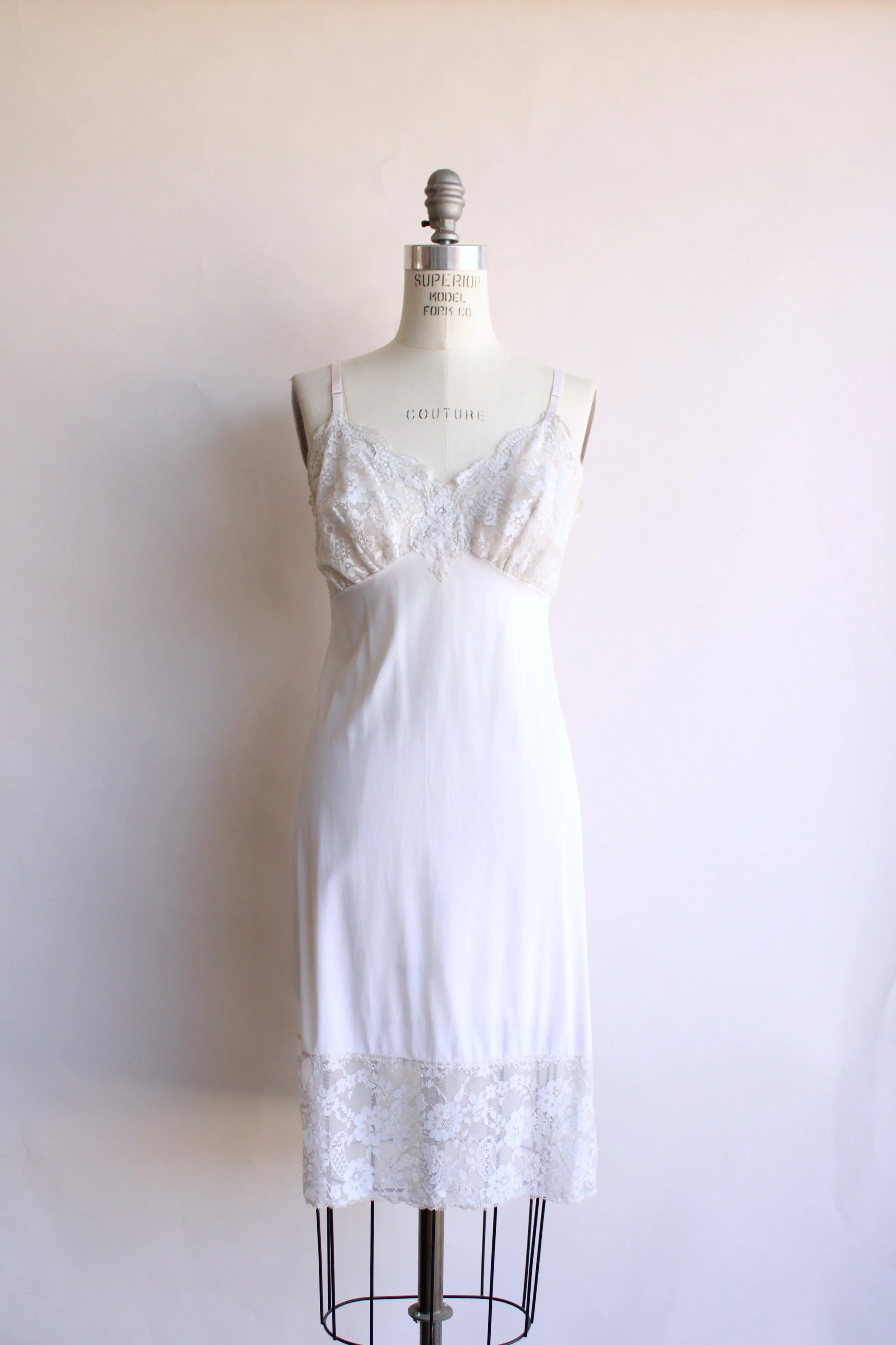 Vintage 1950s Van Raalte Full Slip